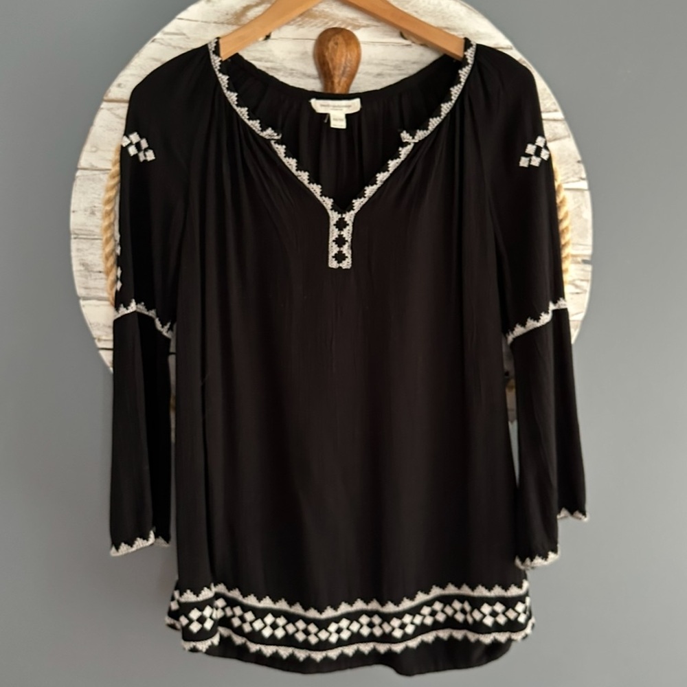 Black and White Embroidered Women's Top